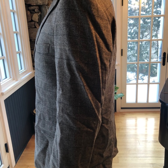 Boss sports coat. - Picture 2 of 5